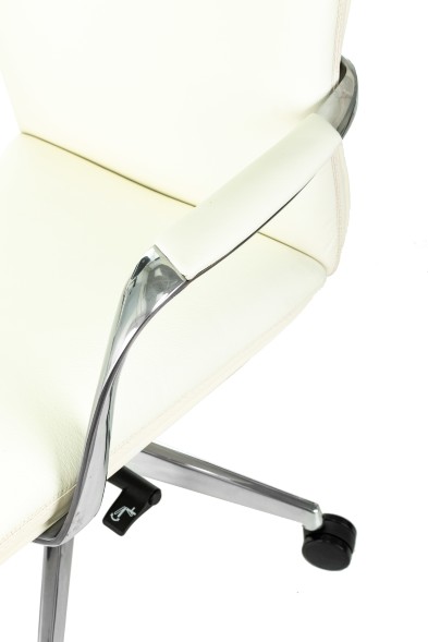 Кресло руководителя Бюрократ _VEGA 